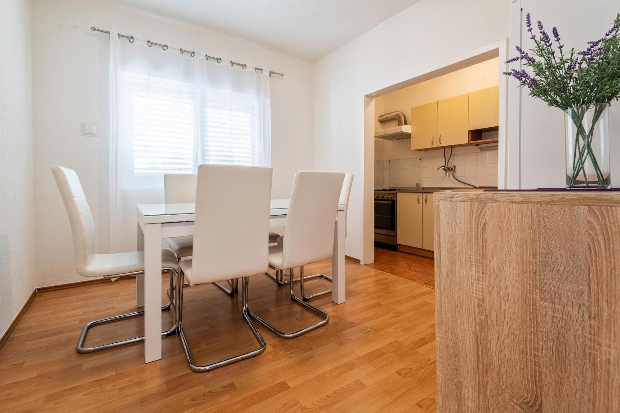 Apartment Mihaela ブラチェ エクステリア 写真