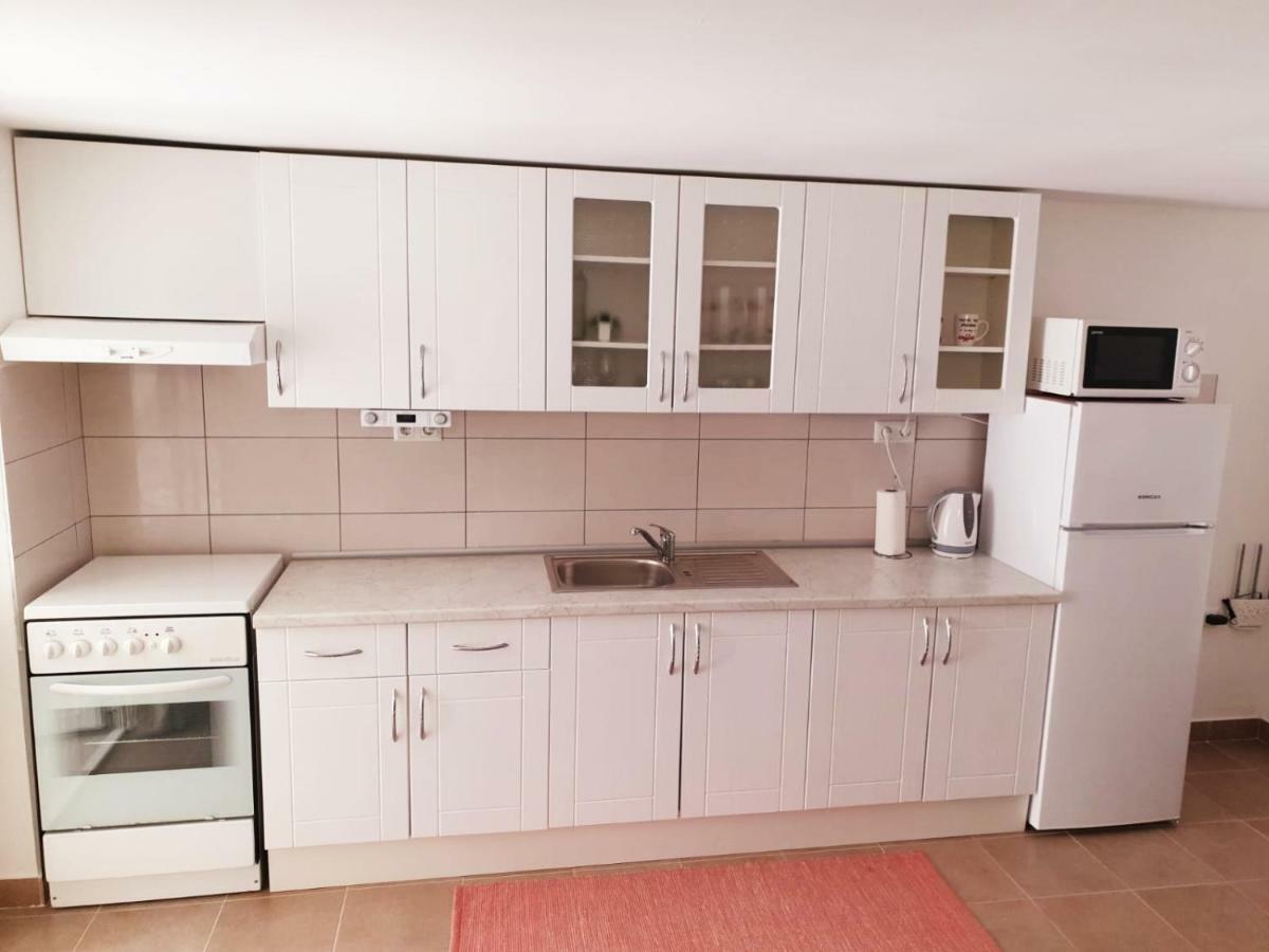 Apartment Mihaela ブラチェ エクステリア 写真